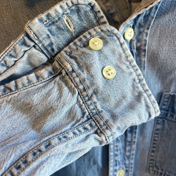 Vintage Gap Denim Button Up Shirt - Picture 4 of 8